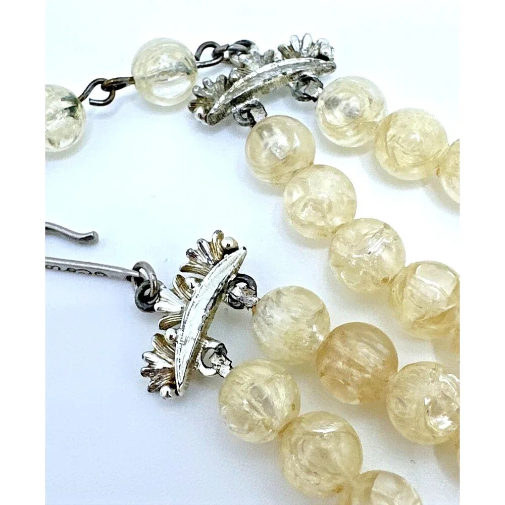 Vintage Coro Lucite Necklace Faceted Bead Cream Ivory Choker 16
